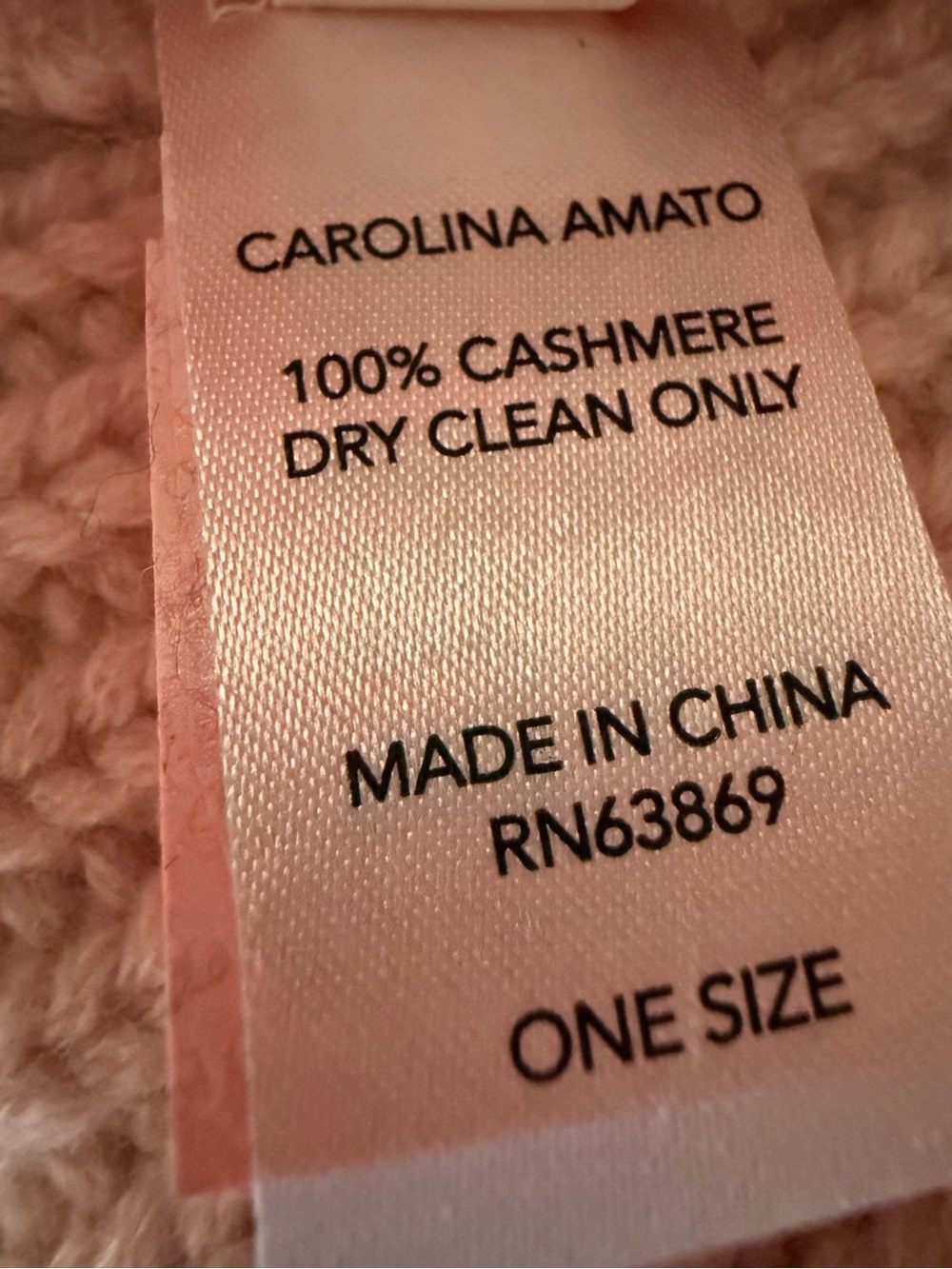 AMATO Cashmere Thick Ribbed Beanie - Picture 7 of 8